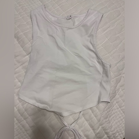Garage Tie Back Crop top - Picture 1 of 2
